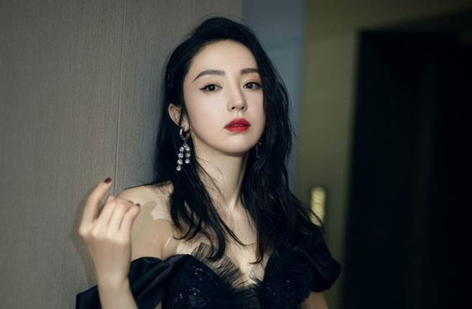 Năm 2019, Đổng Tuyền xác nhận ly hôn Cao Vân Tường (Ảnh: Sina).