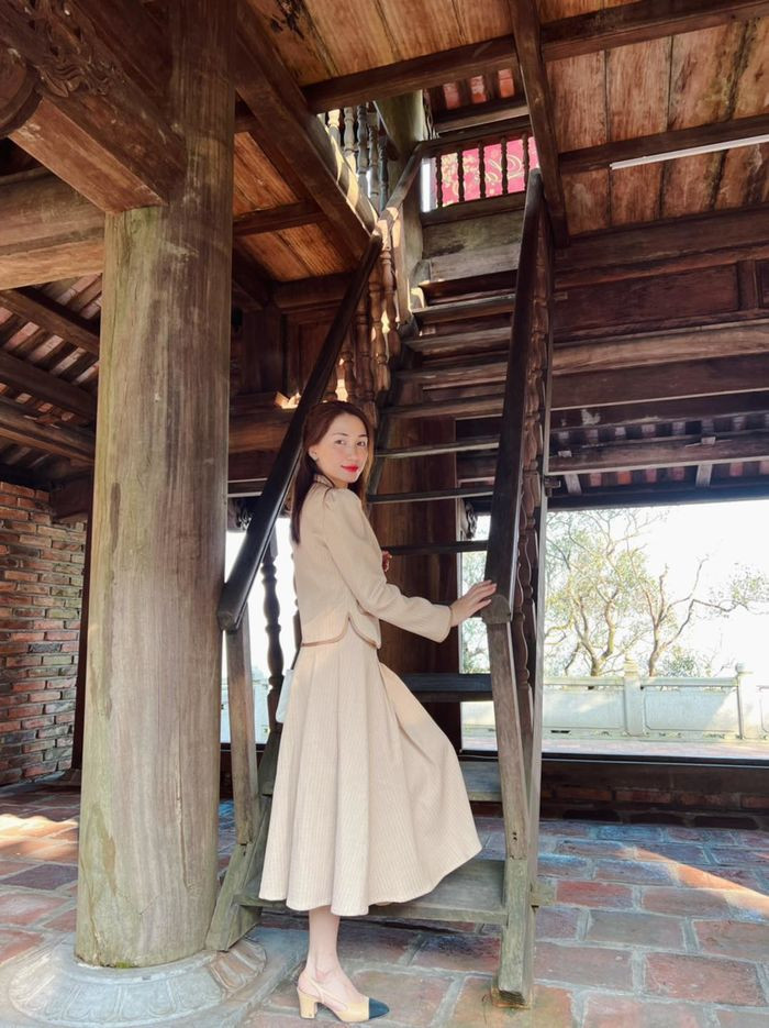 Hoa Minzy cao 1m56 len anh nhu 1m8 nho loat cach mix do nay-Hinh-2