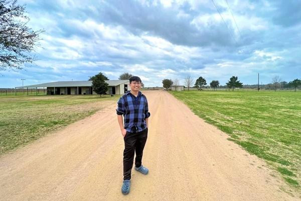 Sang My dau tu dat thay mua nha, Vuong Pham trung 2 manh dat vang