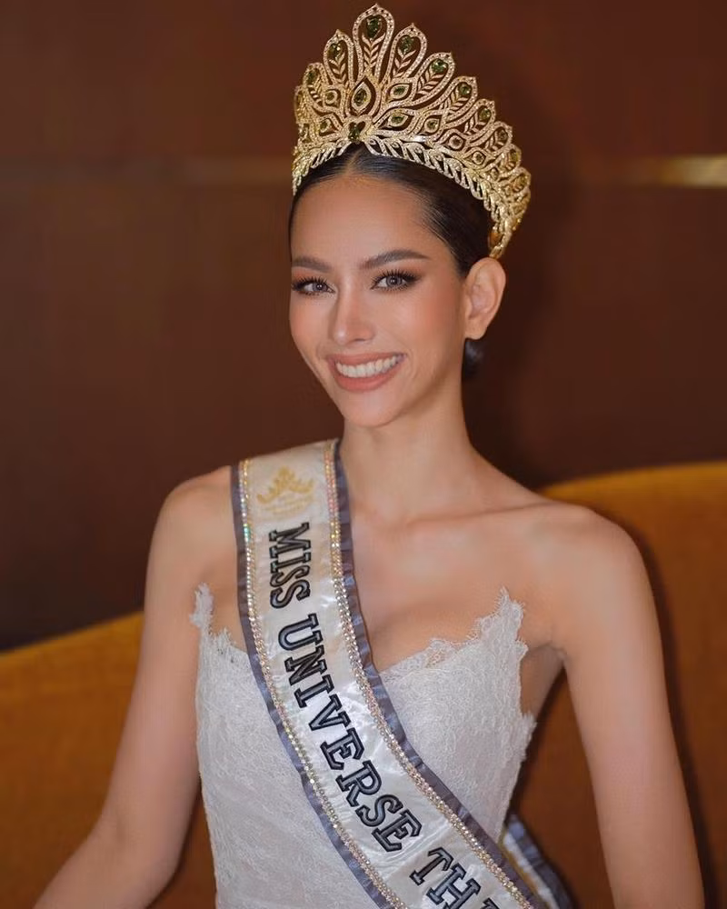 Cha đẻ tân hoa hậu Thái là công nhân dọn rác, đẹp như tài tử Cha de tan hoa hau Thai la cong nhan don rac, dep nhu tai tu