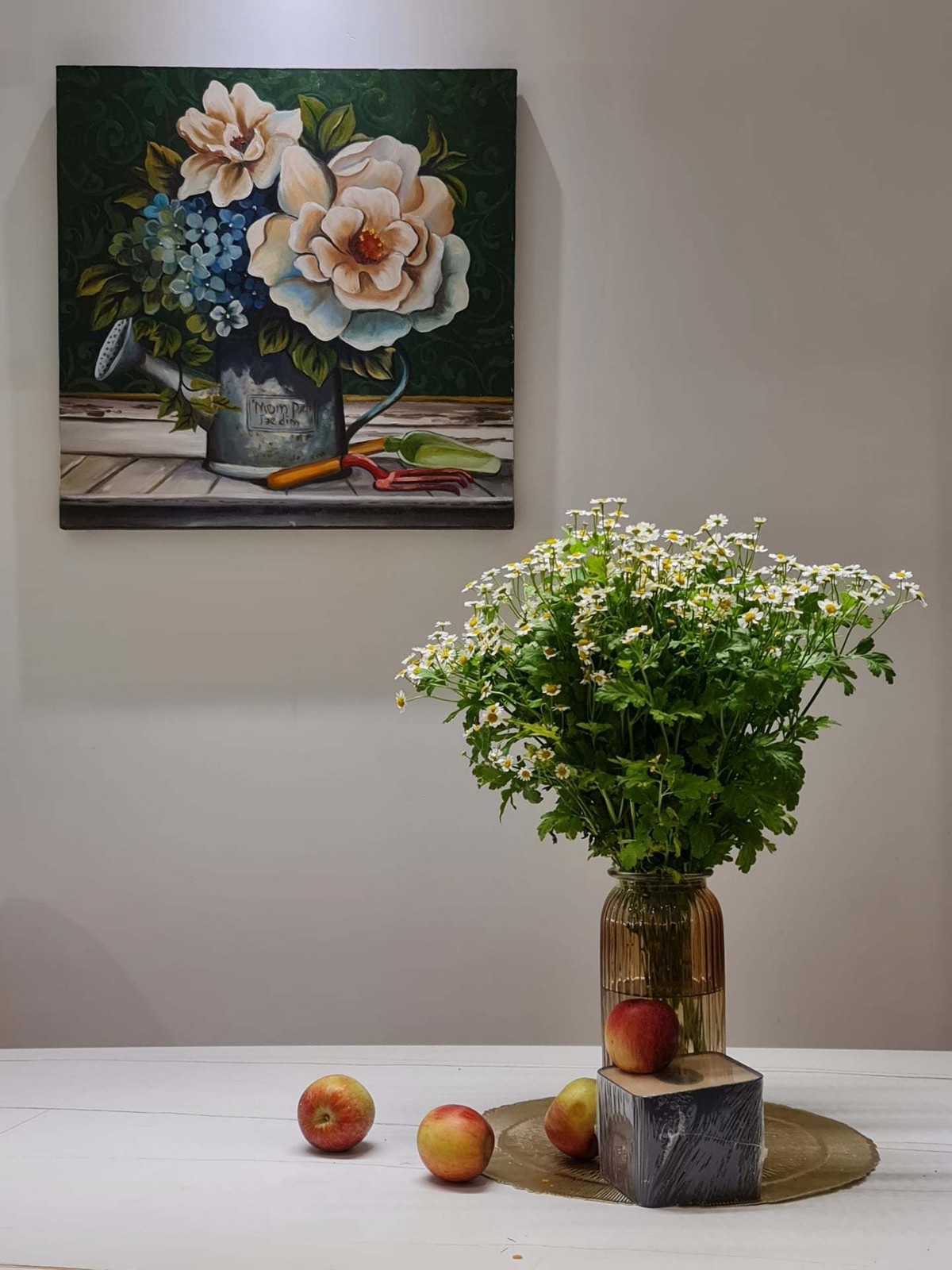 'Ao' nuoi ca, trong hoa sung tren san thuong ngoi nha pho-Hinh-51