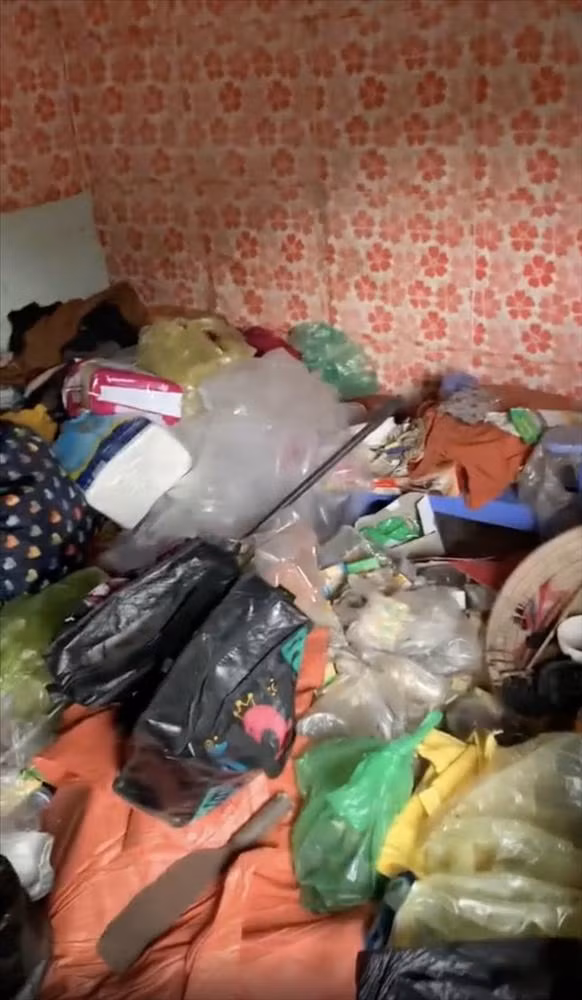 Kinh hai phong tro rac chat dong, quan ao khong giat, BVS khong vut