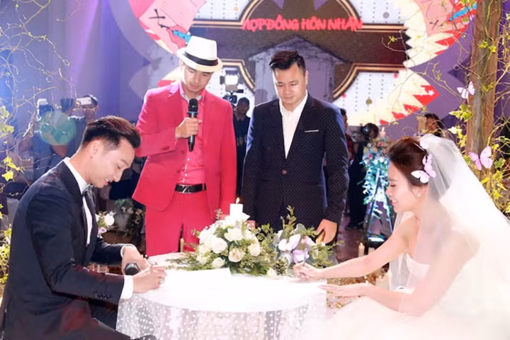 Nhung sao Viet cong khai chuyen ky hop dong hon nhan-Hinh-4