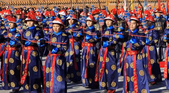 Cac quan thoi xua lam gi khi ve huu? Chuyen gia tiet lo