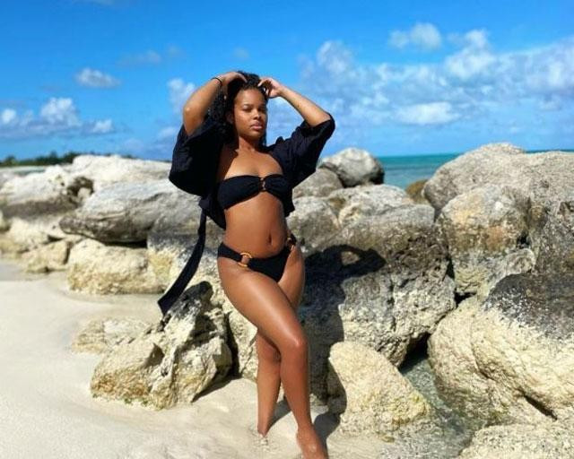 Paige Milian – hôn thê của Rahem Sterling – ĐT Anh. Cô nàng này đã gặp ngôi sao của tuyển Anh khi đang làm việc tại JD Sports.