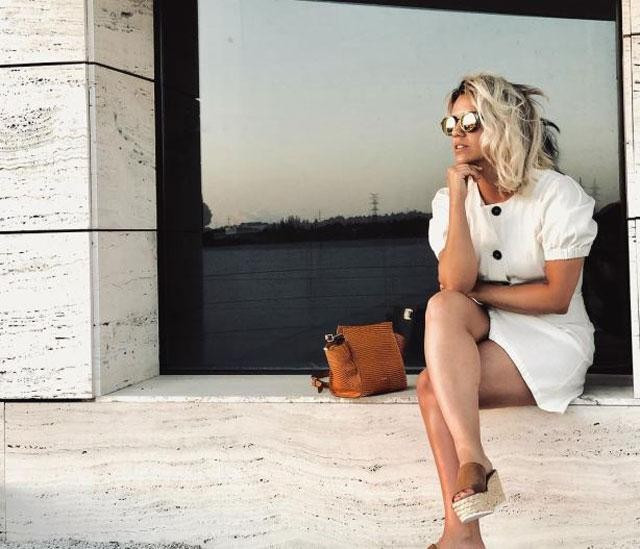 Erika Choperena – vợ Antoine Griezmann. Cặp đôi này gặp nhau tại Tây Ban Nha khi Griezmann còn thi đấu cho Real Sociedad.