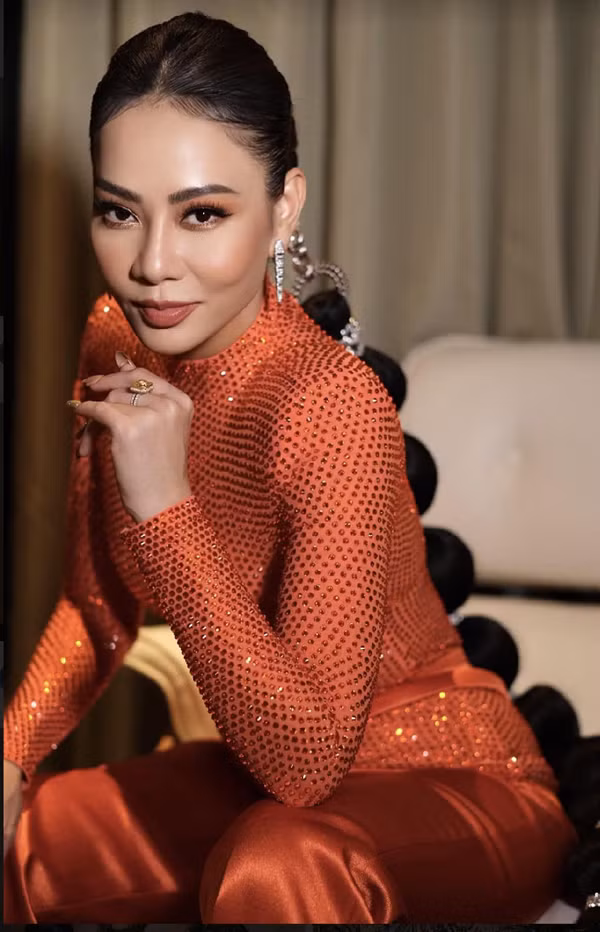 Thu Minh - người từng đứng sau thành công của Hương Tràm giờ ra sao? - Hình 7 Thu Minh - nguoi tung dung sau thanh cong cua Huong Tram gio ra sao?-Hinh-7