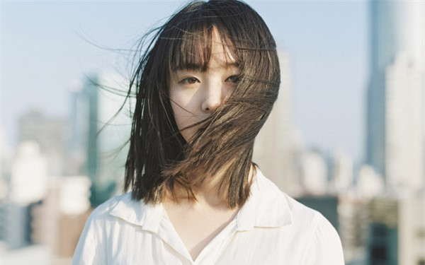 Đêm tân hôn, tôi khóc cạn nước mắt nhường giường cho người khác Dem tan hon, toi khoc can nuoc mat nhuong giuong cho nguoi khac