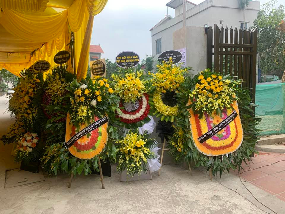 Ban be van chuong tien biet nha van Le Luu tai Hung Yen-Hinh-4