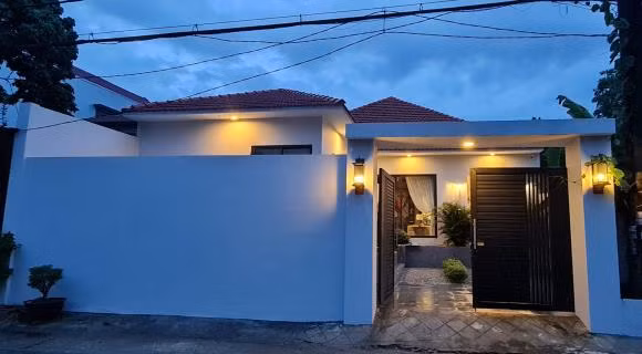 Thiet ke nha nho ven song o Hue co ca tieu canh ho ca