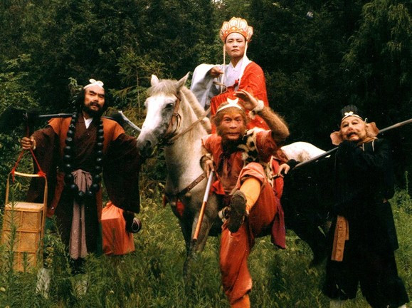 Hanh ly Sa Tang ganh tren vai gom nhung 