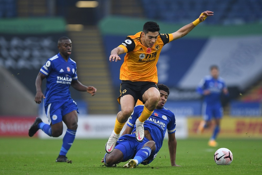 Trung vệ mang áo số 3 sở hữu tốc độ tốt cùng sự tự tin mỗi khi bóng ở trong chân. Đây là một phiên bản gần chuẩn nhất với mẫu cầu thủ mà Tuchel nhắm tới. Dù vậy, hợp đồng của Fofana có thời hạn tới năm 2027. Anh sẽ là mục tiêu hoàn hảo của Chelsea trong giai đoạn đường dài hơn là ngay lập tức.