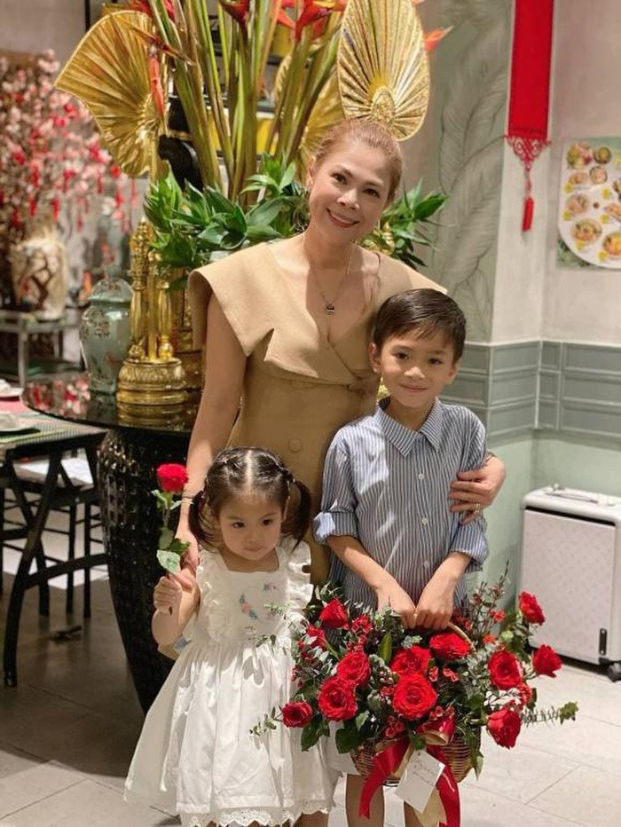 Con trai Ngo Kien Huy hoc lai may bay o tuoi 11-Hinh-4