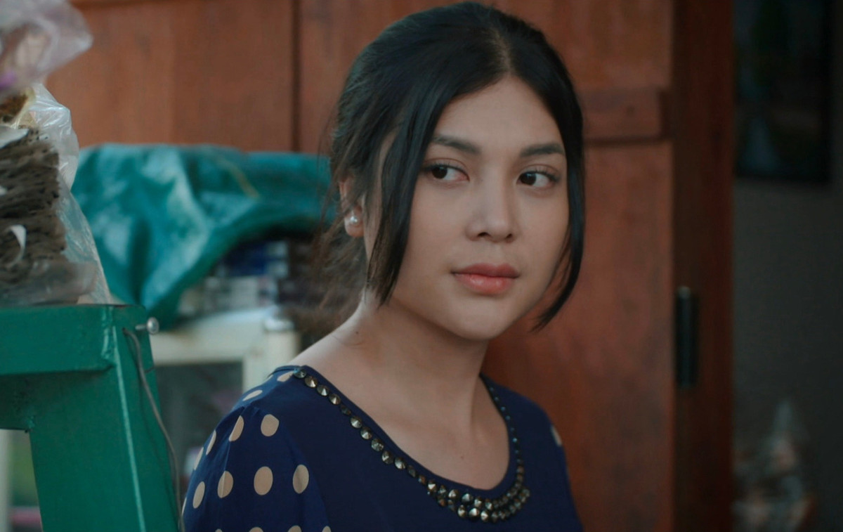 Vo truong thon phim ‘Me rom’ lo ‘dai gia', tung bi phan boi