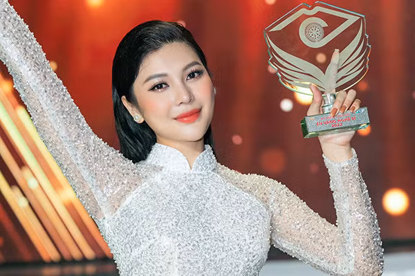 Vo truong thon phim ‘Me rom’ lo ‘dai gia', tung bi phan boi-Hinh-9