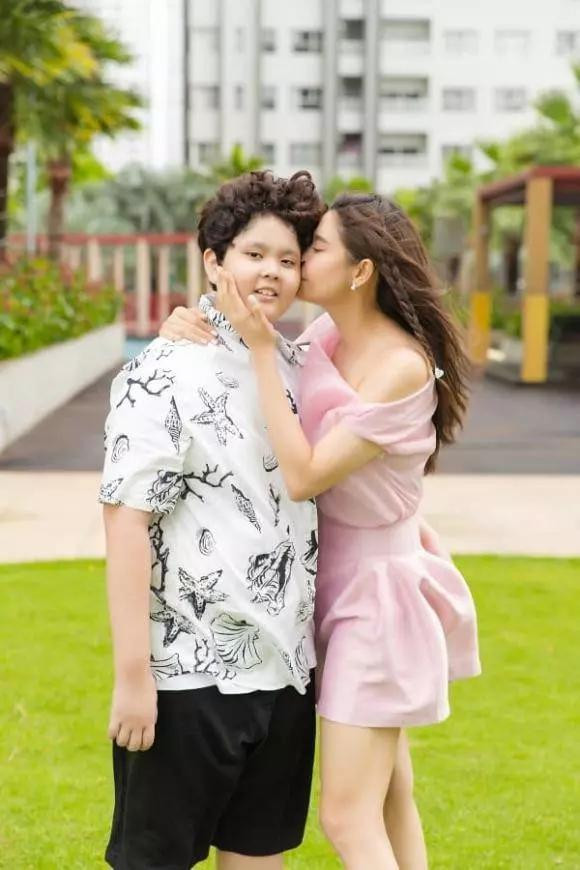 Không còn chung đường nhưng Trương Quỳnh Anh và Tim vẫn giữ mối quan hệ tốt đẹp, cùng chăm sóc con. Dù có nhiều đồn đoán về chuyện tình cảm, song Trương Quỳnh Anh và Tim vẫn chưa công khai hẹn hò ai sau ly hôn, tập trung vào sự nghiệp.