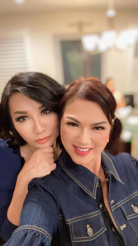 Bà xã Chí Tài ăn mặc hồi teen trong sinh nhật ca sĩ Nhật Hạ - Hình 10 Ba xa Chi Tai an mac hoi teen trong sinh nhat ca si Nhat Ha-Hinh-10