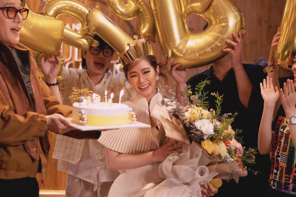 ua bao năm, nhan sắc Lương Bích Hữu thăng hạng đều theo năm tháng.