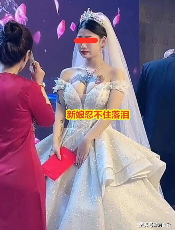 Con dâu bị chỉ trích vì hình xăm, mẹ chồng xử lý tinh tế Con dau bi chi trich vi hinh xam, me chong xu ly tinh te