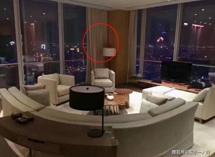 Angela Baby khoe tài sản khủng được Huỳnh Hiểu Minh cho sau ly hôn? - Hình 3 Angela Baby khoe tai san khung duoc Huynh Hieu Minh cho sau ly hon?-Hinh-3