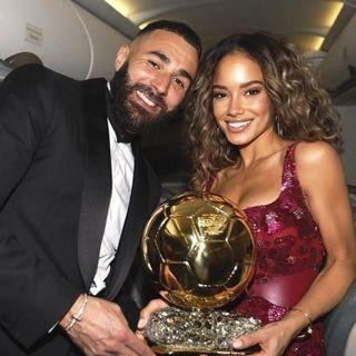 Cô là một trong những nàng WAG có mặt ở Qatar để cổ vũ nửa kia trong mùa World Cup 2022. Trước khi đến với Benzema, Ozuna có thời gian qua lại với rapper Tyga và ca sĩ Justin Bieber.