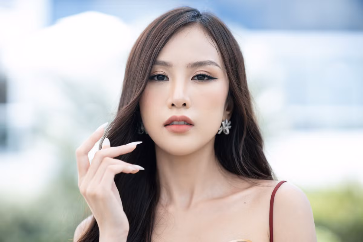 Trong top 53, Anh Phương hạn chế về hình thể với chiều cao 1,64 m. Cô có gương mặt hài hòa, làn da đẹp. Khi được hỏi về việc nhiều người đẹp thi hoa hậu kiểu "chạy show", nữ diễn viên cho biết: "Qua mỗi cuộc thi, các thí sinh sẽ học được nhiều kinh nghiệm, kỹ năng để hoàn thiện mình. Bản thân tôi xác định theo đuổi con đường diễn viên lâu dài. Có lẽ Miss Grand Vietnam là cuộc thi cuối tôi tham gia".