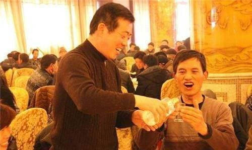 Người hiện đại thường thở dài rằng trí tuệ của người xưa là vô hạn, những công trình kiến trúc tài tình, những di tích văn hóa ngoạn mục, những bài thơ với quan niệm nghệ thuật đẹp đẽ, những câu nói hấp dẫn, những chân lý được mô tả trong những câu nói đều liên quan mật thiết đến cuộc sống của con người.