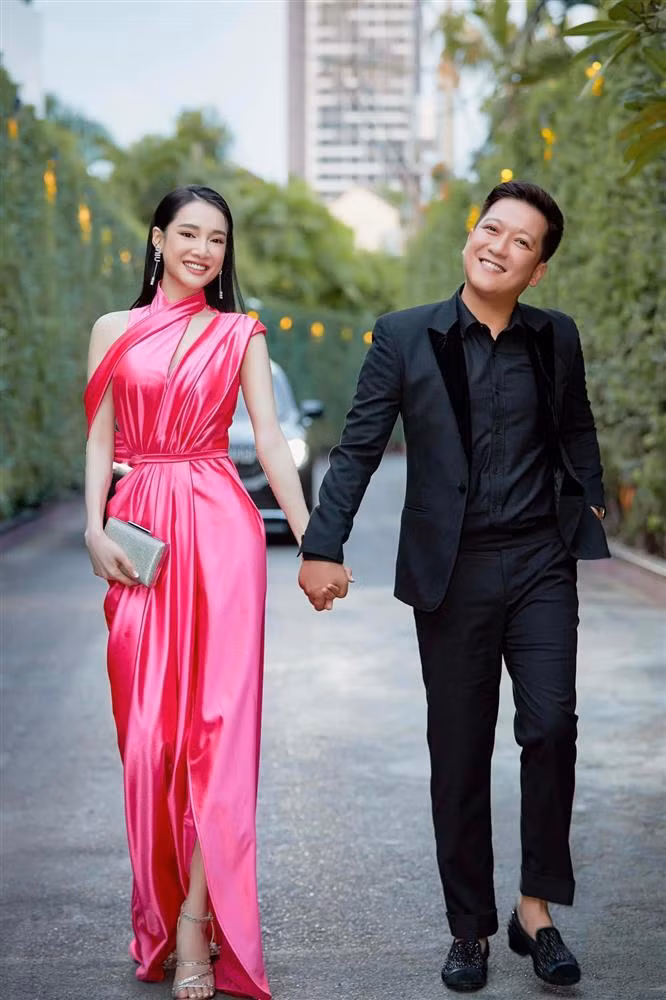 Nha Phuong toan hang hieu, mua do cho Truong Giang sieu re-Hinh-5