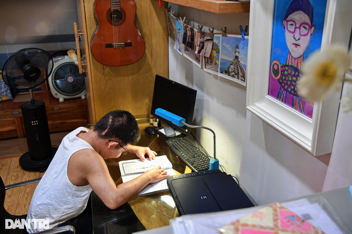 Bất ngờ cuộc sống tuổi 20 của Bôm - con trai diễn viên Quốc Tuấn - Hình 14 Bat ngo cuoc song tuoi 20 cua Bom - con trai dien vien Quoc Tuan-Hinh-14