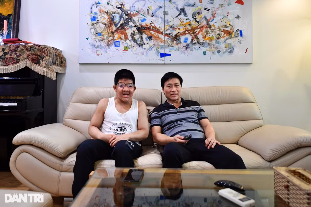 Bat ngo cuoc song tuoi 20 cua Bom - con trai dien vien Quoc Tuan-Hinh-17