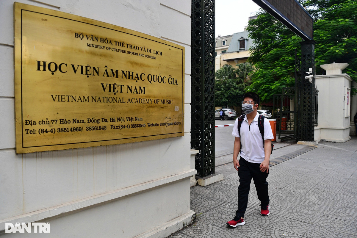 Bất ngờ cuộc sống tuổi 20 của Bôm - con trai diễn viên Quốc Tuấn - Hình 4 Bat ngo cuoc song tuoi 20 cua Bom - con trai dien vien Quoc Tuan-Hinh-4