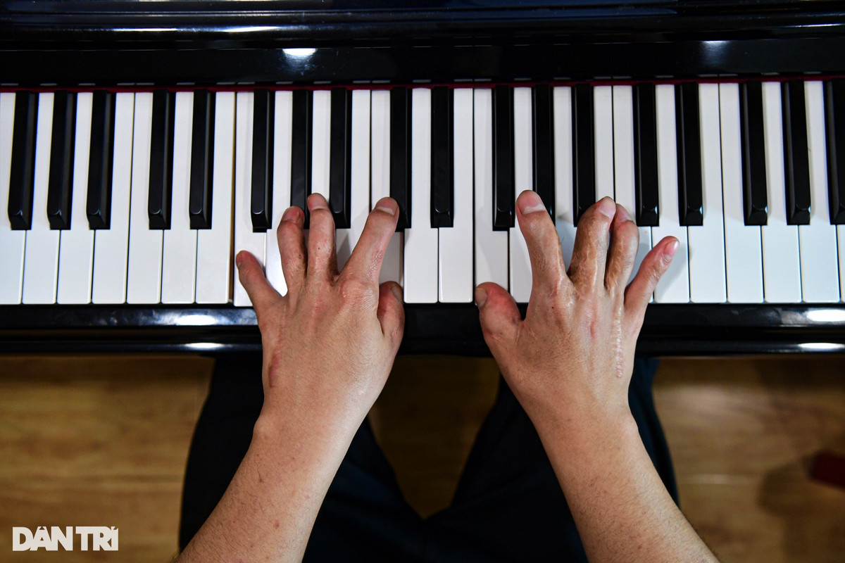 Bất ngờ cuộc sống tuổi 20 của Bôm - con trai diễn viên Quốc Tuấn - Hình 13 Bat ngo cuoc song tuoi 20 cua Bom - con trai dien vien Quoc Tuan-Hinh-13