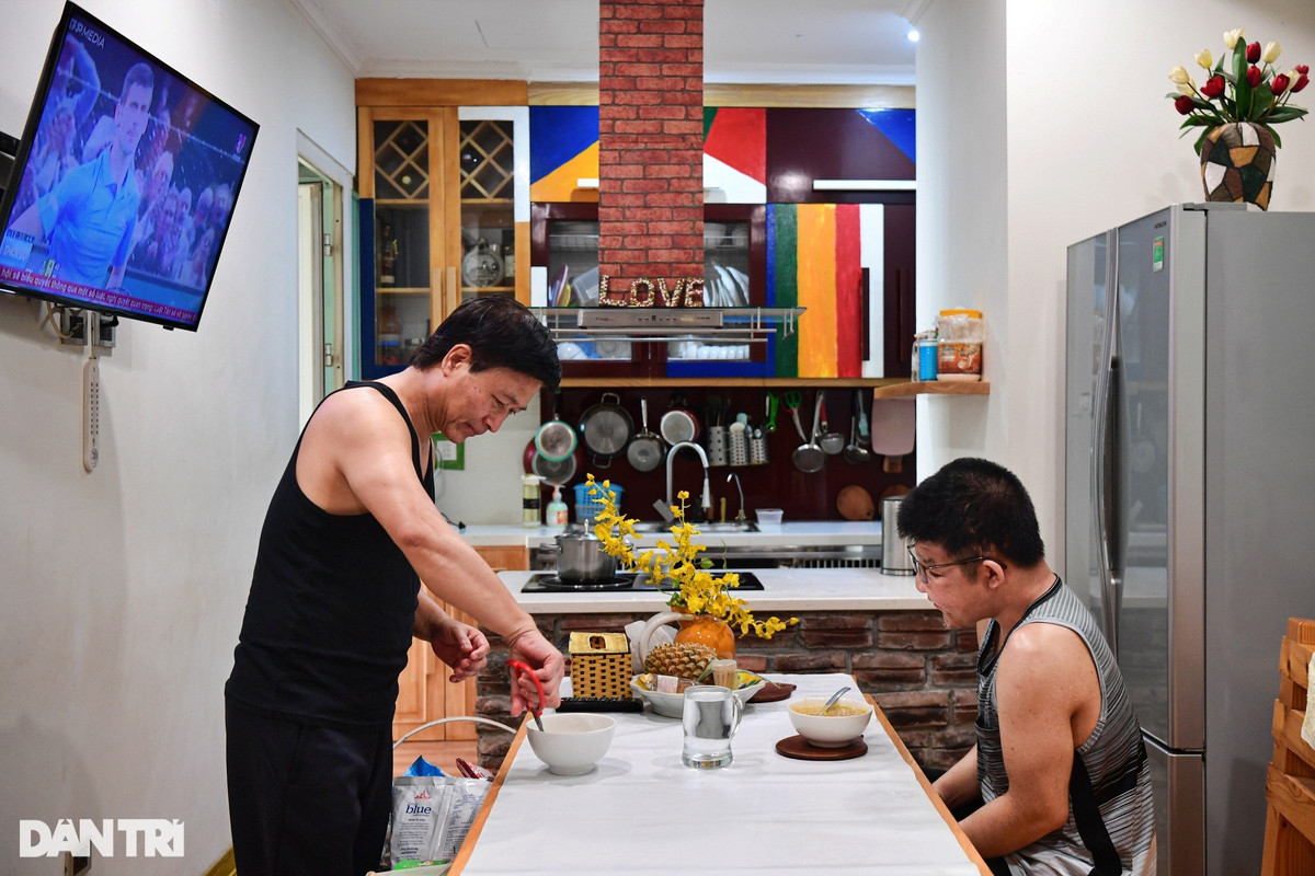 Bất ngờ cuộc sống tuổi 20 của Bôm - con trai diễn viên Quốc Tuấn - Hình 10 Bat ngo cuoc song tuoi 20 cua Bom - con trai dien vien Quoc Tuan-Hinh-10