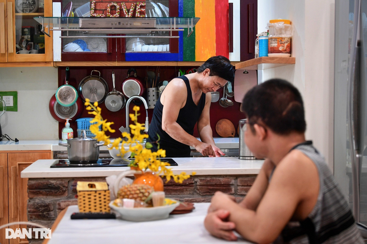 Bất ngờ cuộc sống tuổi 20 của Bôm - con trai diễn viên Quốc Tuấn - Hình 9 Bat ngo cuoc song tuoi 20 cua Bom - con trai dien vien Quoc Tuan-Hinh-9