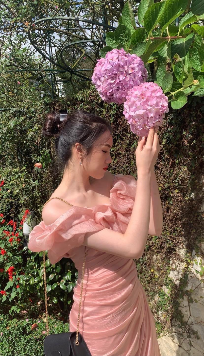 Mỹ Anh nhận mình hoà đồng, năng nổ, luôn thông cảm, thấu hiểu và lắng nghe người khác. Tuy nhiên, cô hướng nội, nhiều lúc vẫn e ngại khi phải bắt chuyện với người lạ. Hiện cô đang từng bước sửa đổi, để hòa đồng hơn với mọi người. Nổi bật với chiều cao 1,75 m, nhưng Mỹ Anh không coi đó là sự khác biệt, cô cho rằng việc có một trái tim nhân ái, luôn cảm thông, thấu hiểu, dễ dàng thích nghi với môi trường sẽ làm nên khác biệt giữa cô với thí sinh khác.