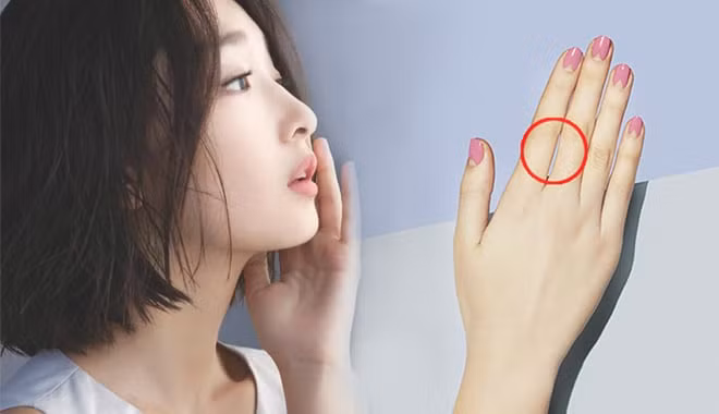 Phụ nữ có bàn tay nhỏ. Phụ nữ có bàn tay nhỏ chính là bàn tay tụ tài. Người Trung Hoa xưa vẫn có câu “tay to ôm cỏ, tay nhỏ ôm tiền”, nếu bạn để ý thì có thể thấy chính những người tay không đụng một giọt nước, bàn tay tới ngón tay nhỏ xinh mới là người giàu có. Còn tay to thì chỉ chuyên lao động chân tay, tiền nào có được bao nhiêu đâu.