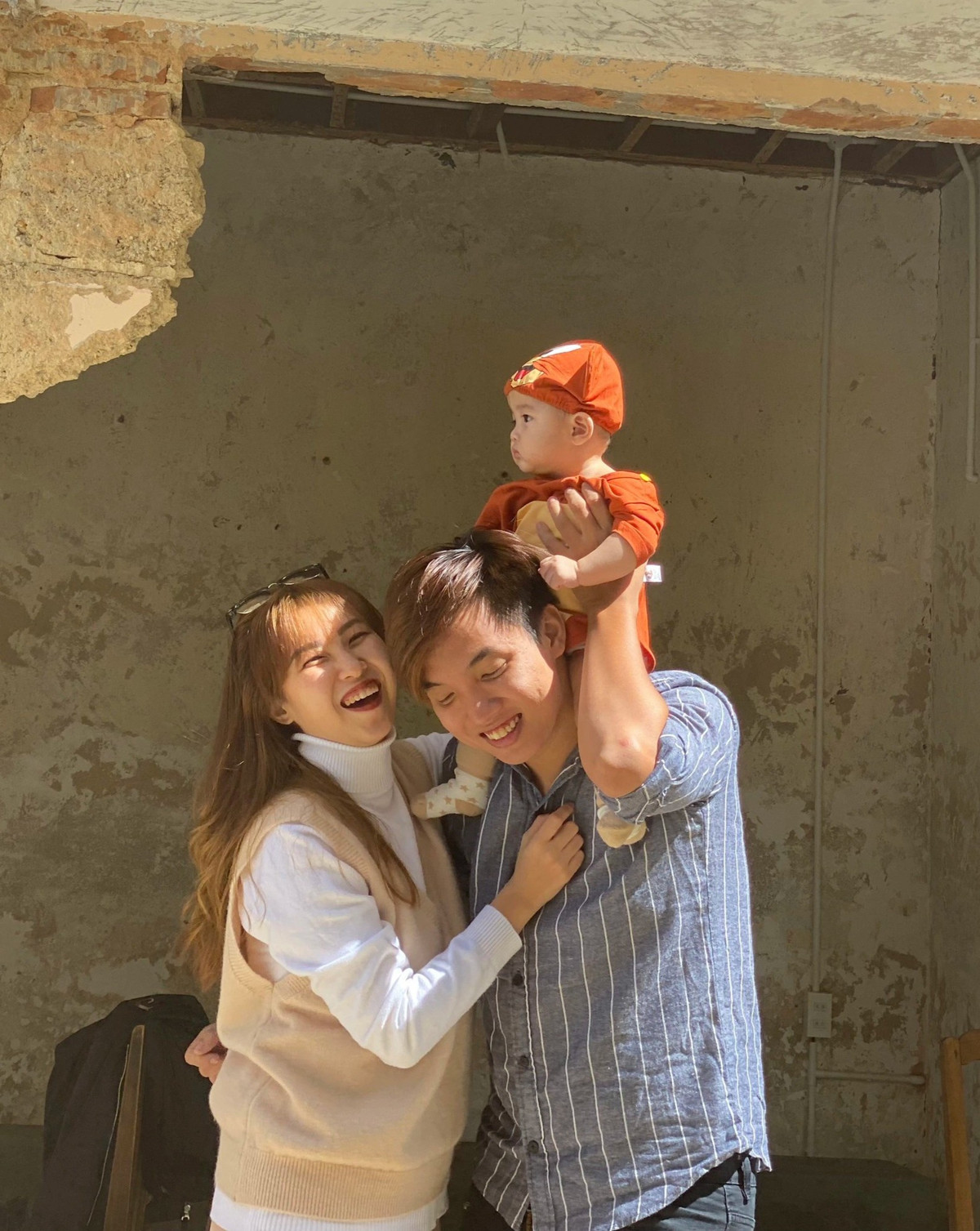 Gia dinh tre cat giam triet de truoc con bao gia-Hinh-2