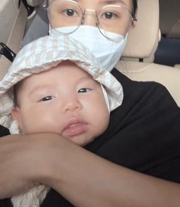 Con gai Salim gay cuoi voi loat anh dung chuan 