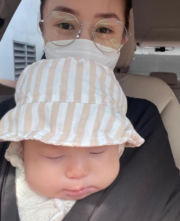 Con gai Salim gay cuoi voi loat anh dung chuan 