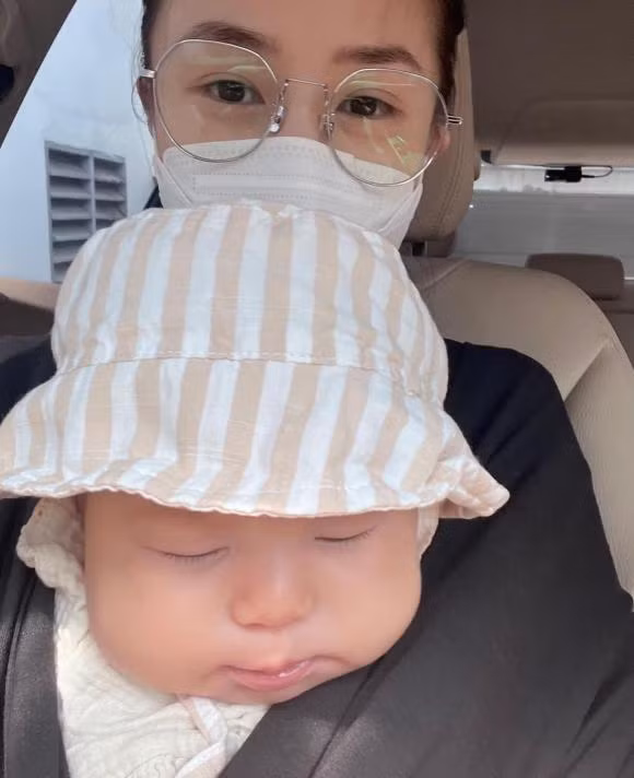 Con gai Salim gay cuoi voi loat anh dung chuan 