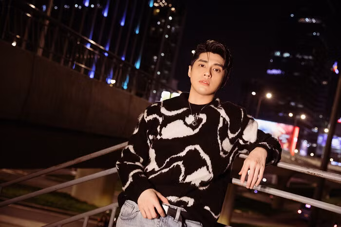 Noo Phuoc Thinh 'lao hoa nguoc', ngay cang dien trai phong do-Hinh-5