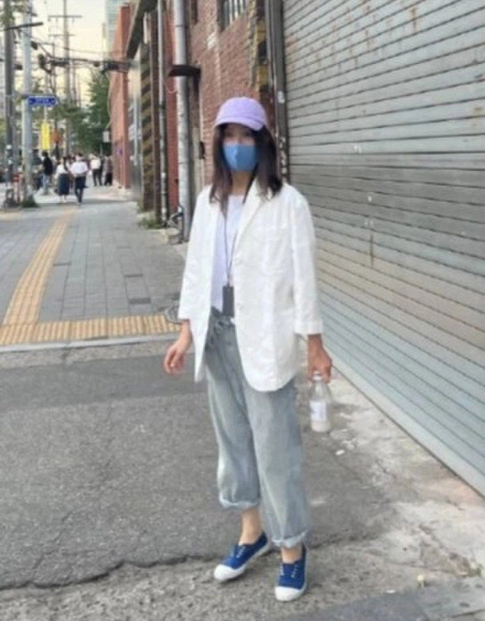 Nu dien vien noi tieng tiet lo dang bi ung thu vu, phai doi toc gia