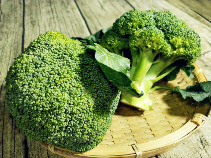 Xào súp lơ đừng cho ngay vào chảo để tránh trường hợp này Xao sup lo dung cho ngay vao chao de tranh truong hop nay