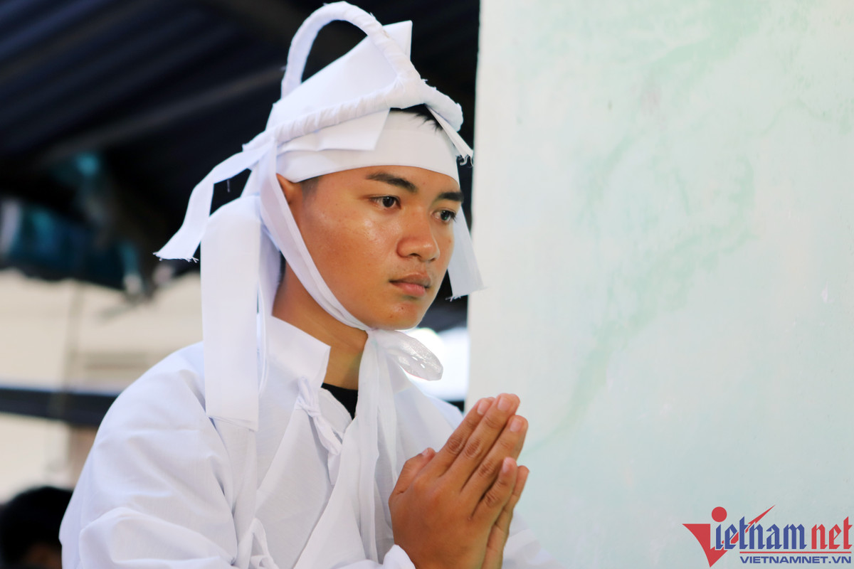 Tang thương nơi ngõ có 3 mẹ con bị xe tải cán tử vong - Hình 3 Tang thuong noi ngo co 3 me con bi xe tai can tu vong-Hinh-3