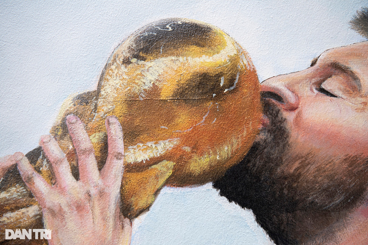 Thay giao chi tien ve hinh Messi nang cup truoc cong nha-Hinh-6