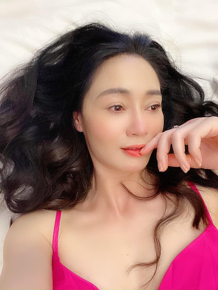 Tuổi 45 của diễn viên Quách Thu Phương - Hình 22 Tuoi 45 cua dien vien Quach Thu Phuong-Hinh-22