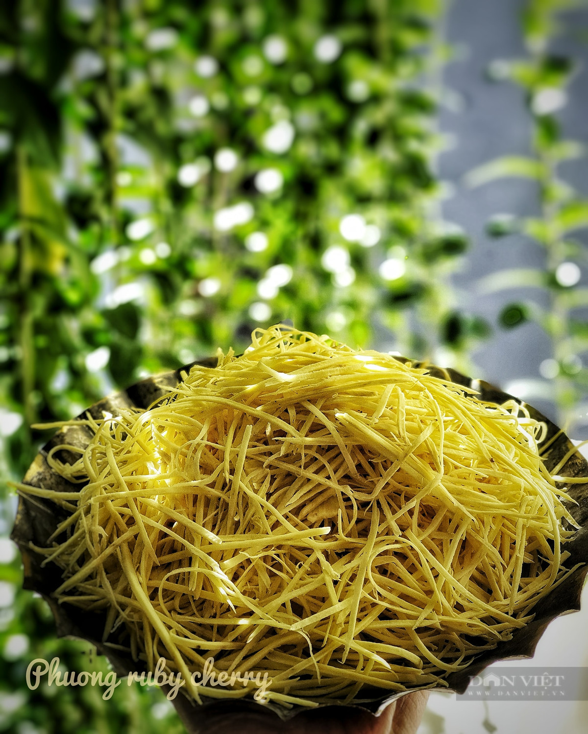 Bí quyết làm bánh khoai sợi chiên vàng ươm, giòn rụm - Hình 2 Bi quyet lam banh khoai soi chien vang uom, gion rum-Hinh-2