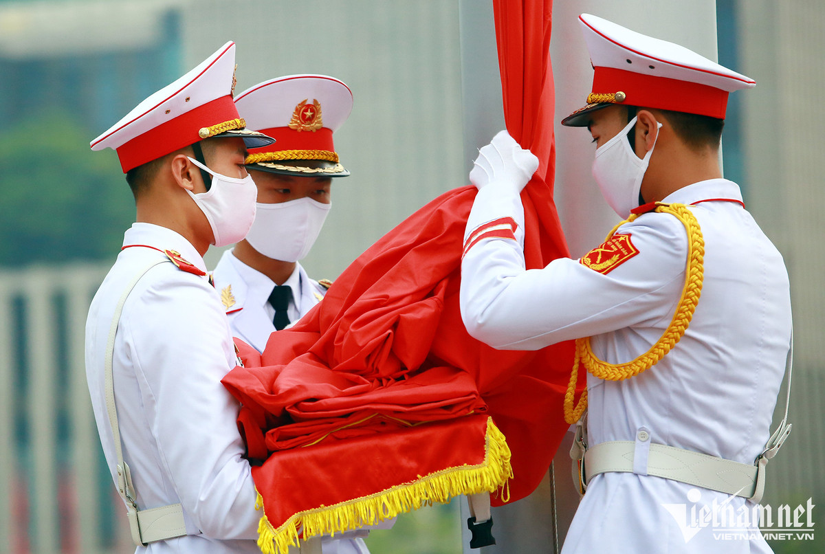 Lễ thượng cờ dịp Quốc khánh ở quảng trường Ba Đình - Hình 4 Le thuong co dip Quoc khanh o quang truong Ba Dinh-Hinh-4