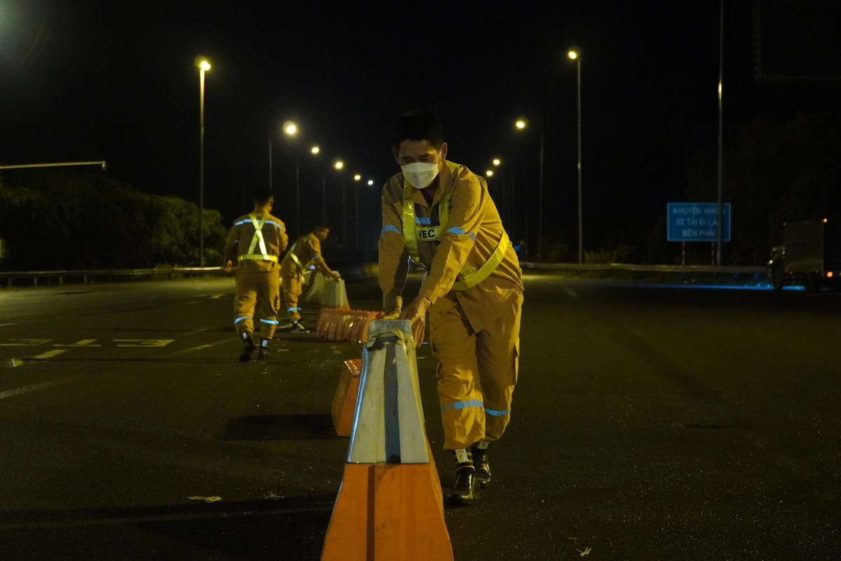 Xuyen dem dan the thu phi khong dung cho tai xe tren cao toc-Hinh-3