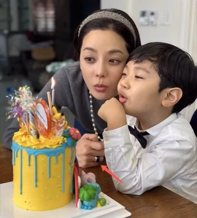 Ngoc nu lan dan hai lan do va niem hanh phuc lam single mom